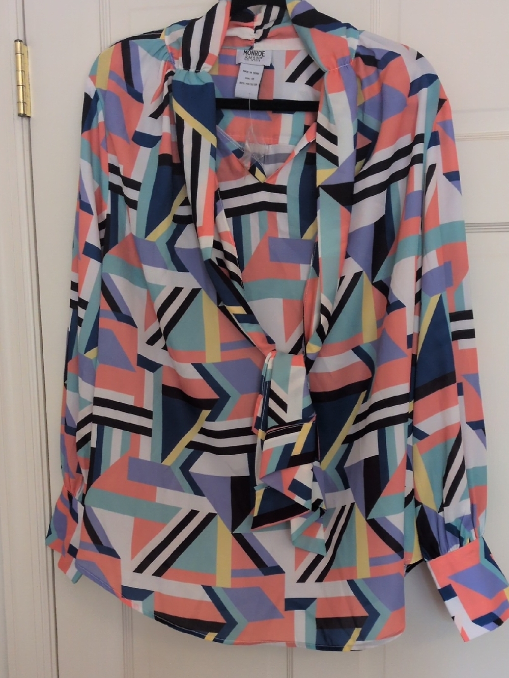 Monroe & Main Geometric Multicolor Blouse